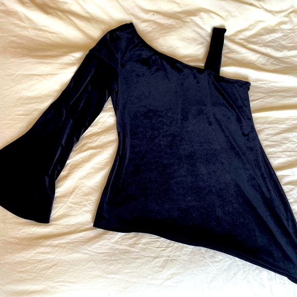 Vintage y2k asymmetrical velvet blouse. - Picture 1 of 4